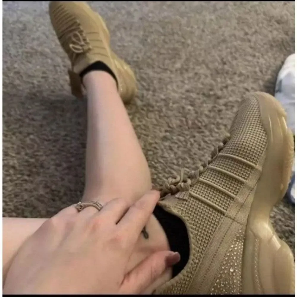 Ladies Nude Super cute Trendy Sneakers Blush Color sz 8.5